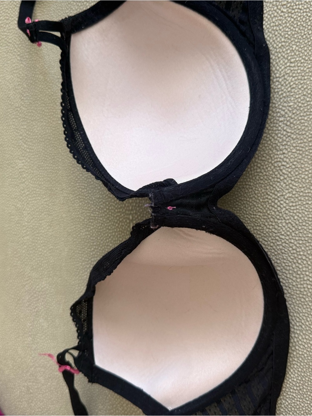 Lined Black Dot-Striped Underwire Bra with Pink Bow Accents - Picture 4 of 7